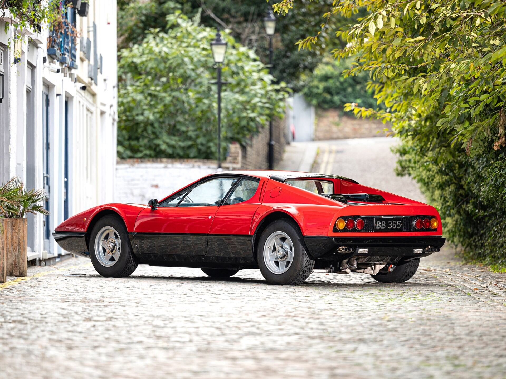 imagen 2 de 1974 Ferrari 365 GT4 BB, todo un clásico a subasta.