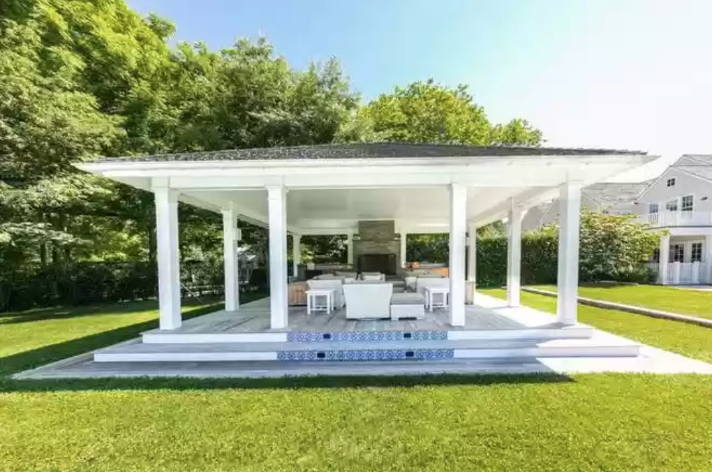 imagen 8 de Alec Baldwin vende su espectacular casa de campo en los Hamptons.