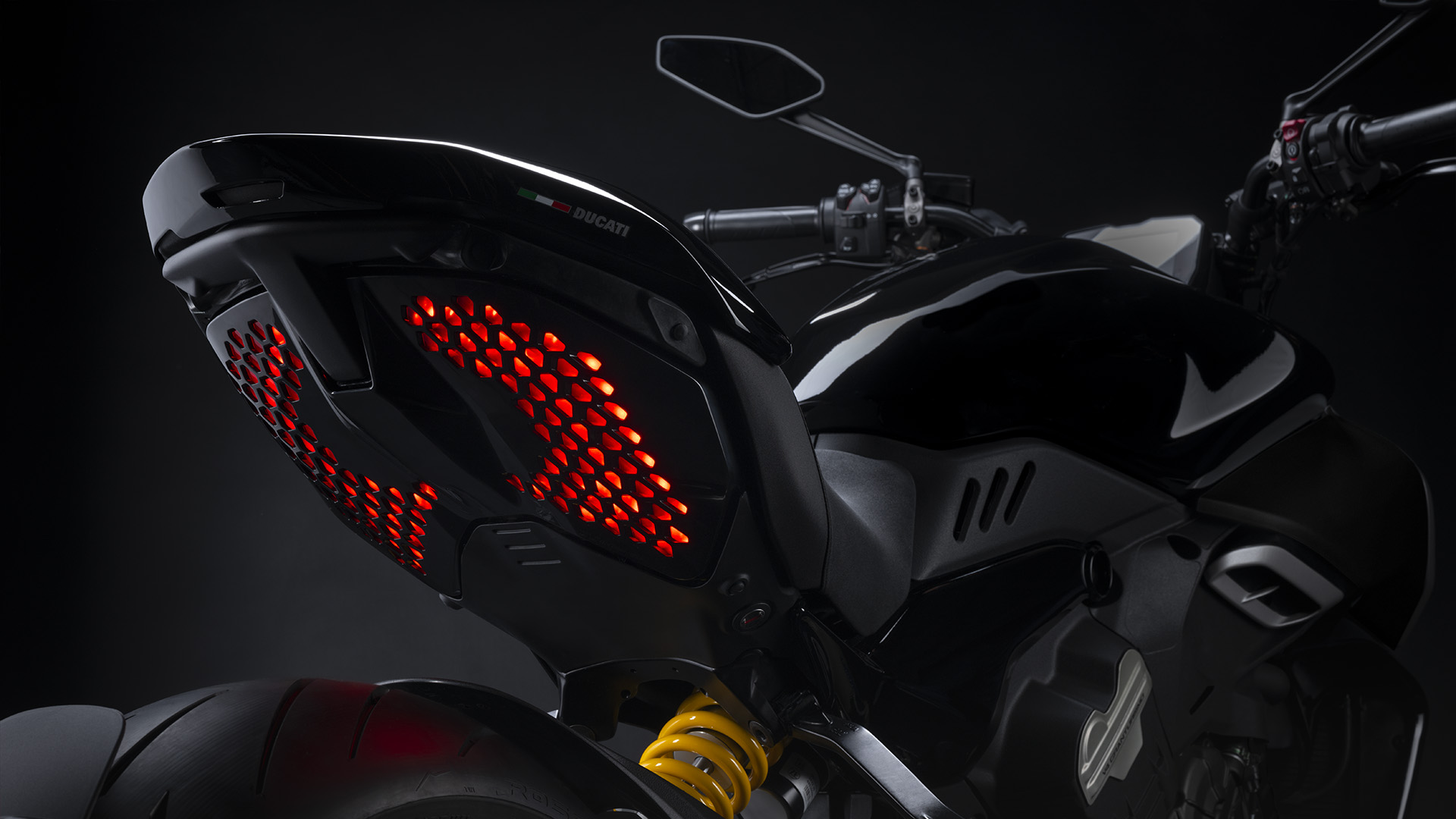 imagen 8 de Diavel V4 2023: Ducati actualiza su bestia.