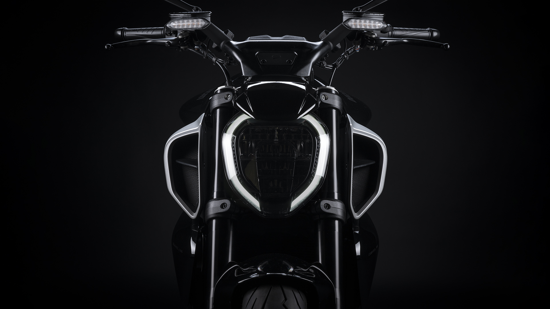 imagen 4 de Diavel V4 2023: Ducati actualiza su bestia.