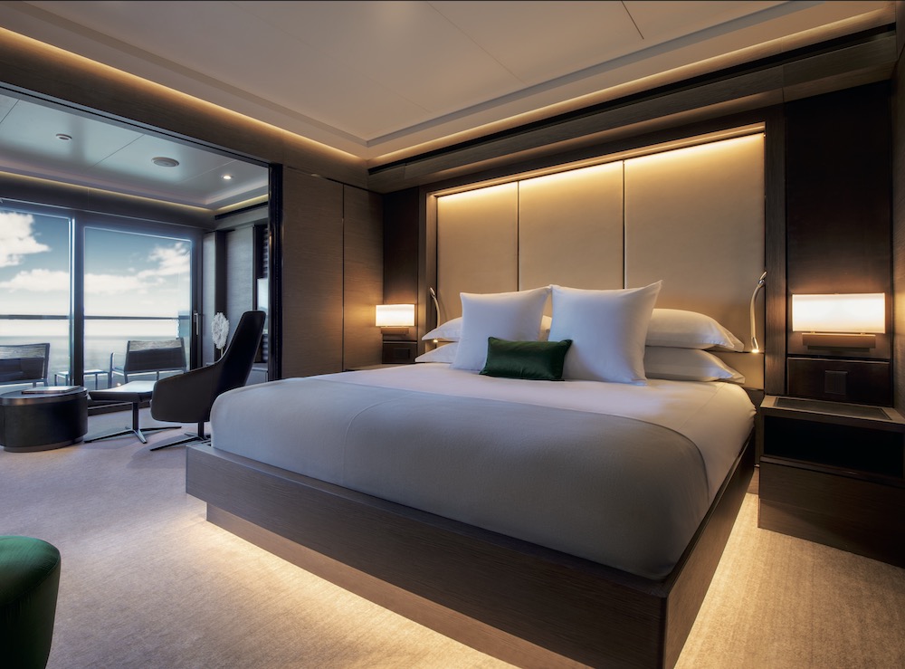 imagen 13 de Evrima: el Ritz-Carlton se hace a la mar.