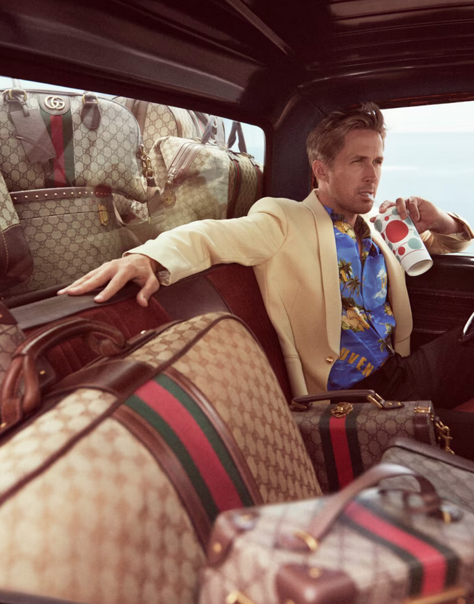imagen 3 de The Magic Travel by Gucci con Ryan Gosling.