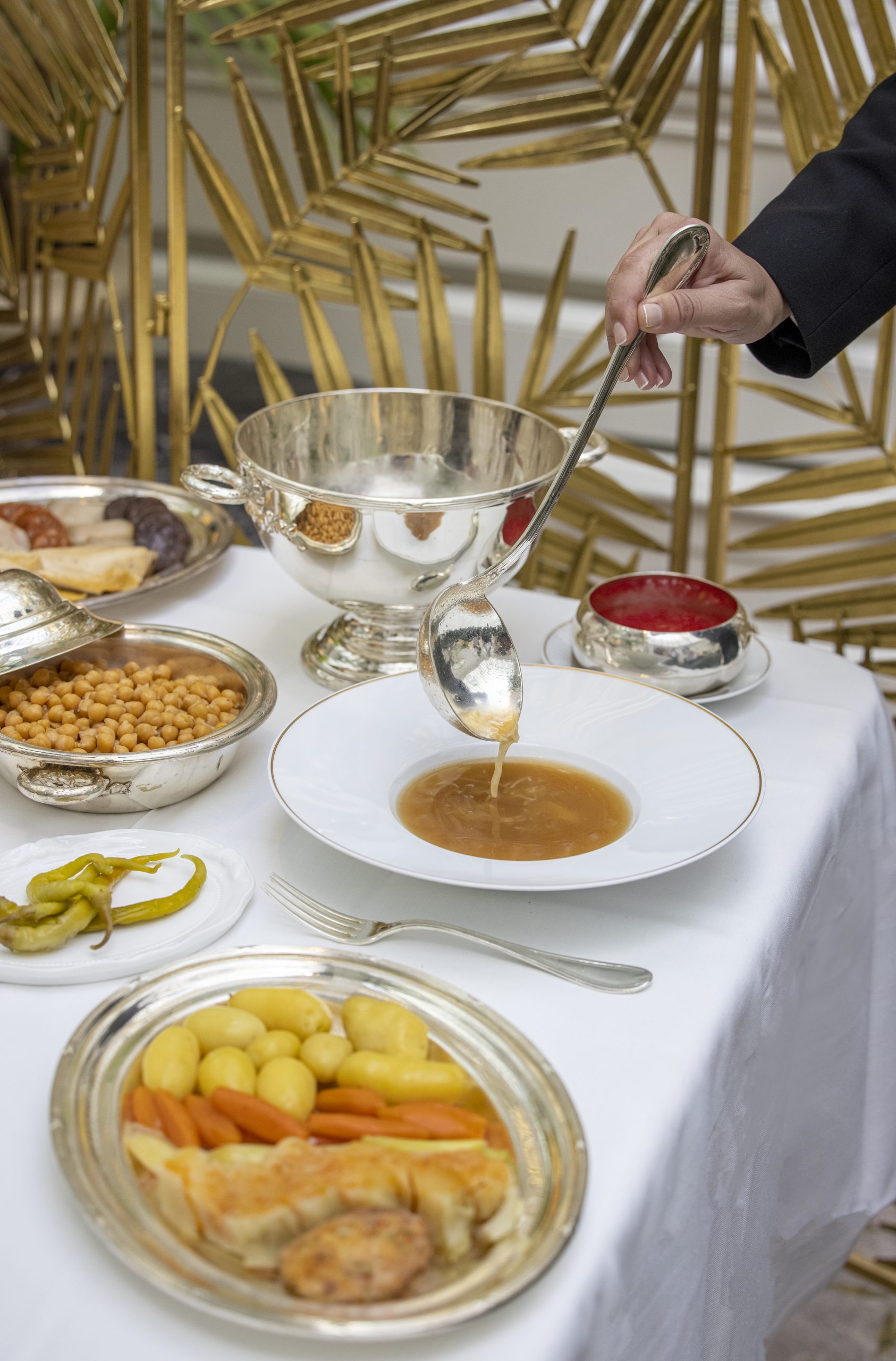 imagen 3 de Vuelve el cocido de los jueves a la cúpula del Ritz Madrid.