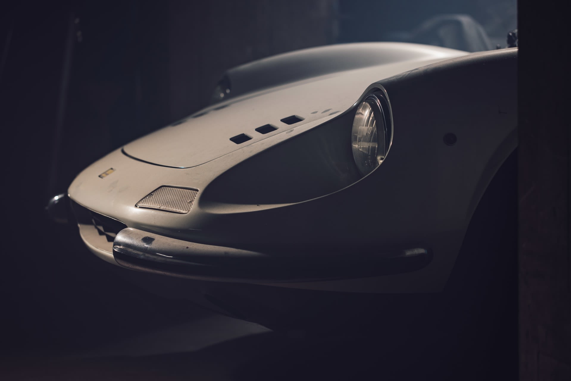 imagen 8 de A subasta un Ferrari que estuvo 40 años abandonado en un garaje.