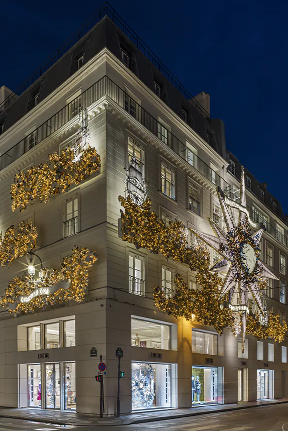 imagen 20 de Así de espectaculares lucen las boutiques Dior en Navidad.