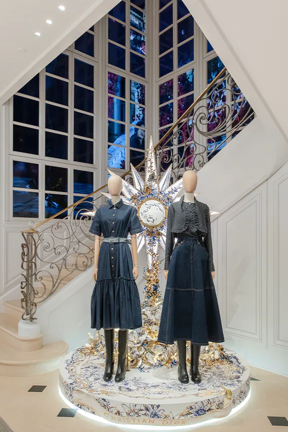 imagen 21 de Así de espectaculares lucen las boutiques Dior en Navidad.