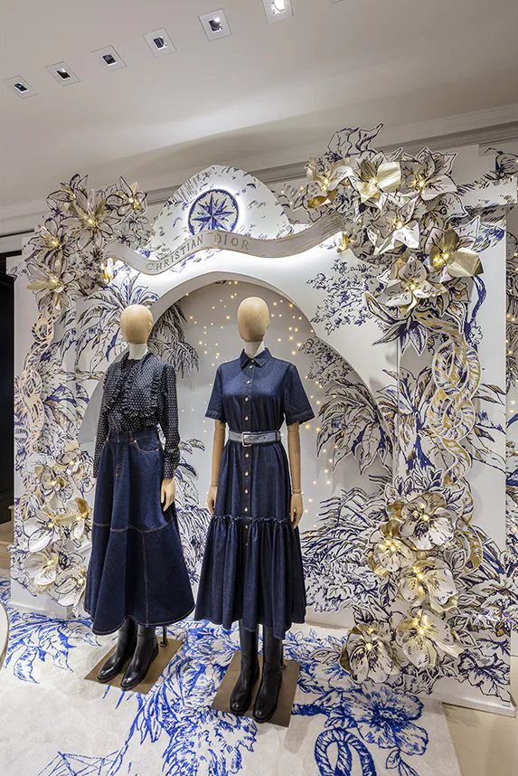 imagen 12 de Así de espectaculares lucen las boutiques Dior en Navidad.