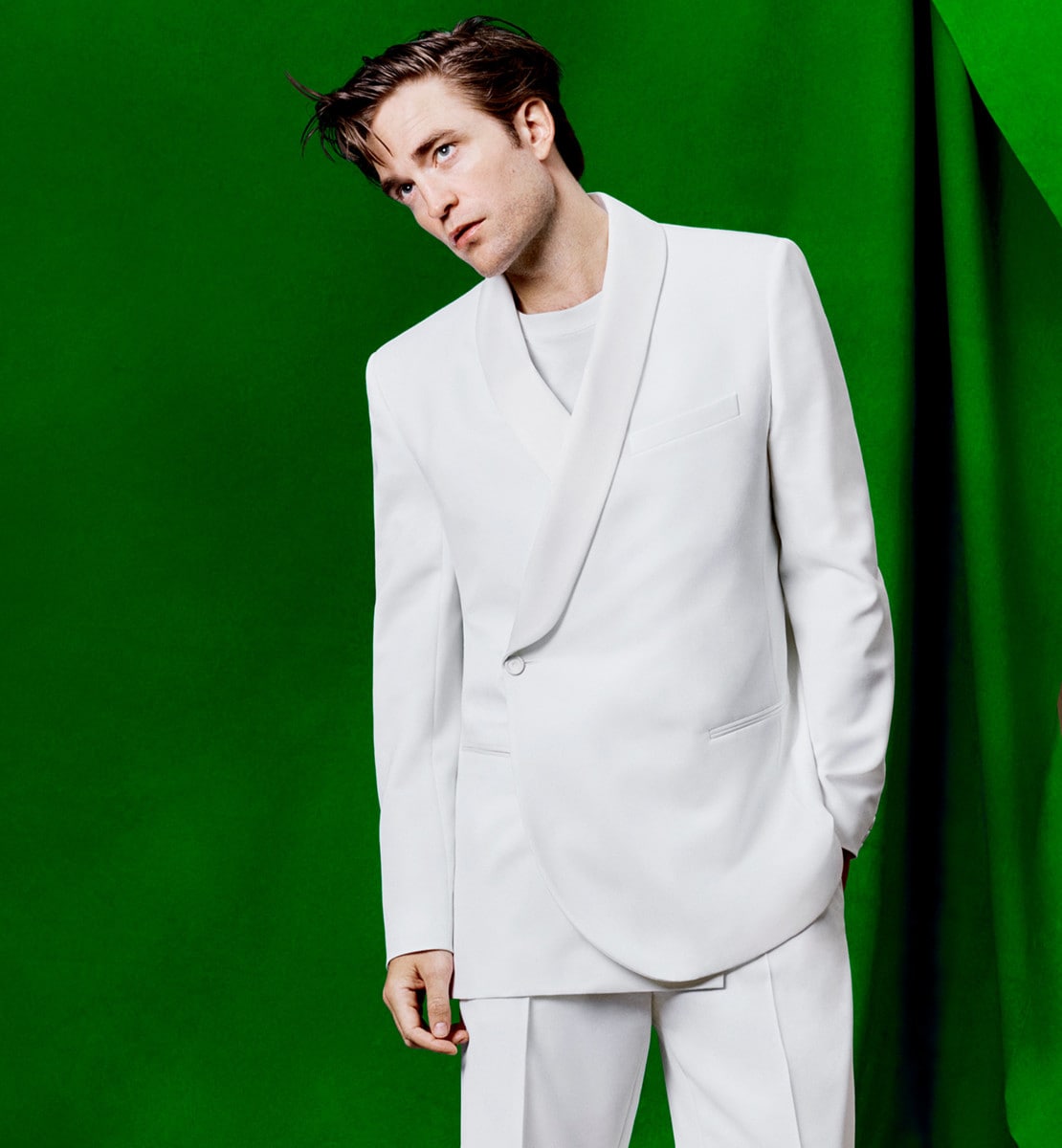 imagen 4 de Kim Jones viste a Robert Pattinson para presentar la primavera de hombre y Dior en 2023.