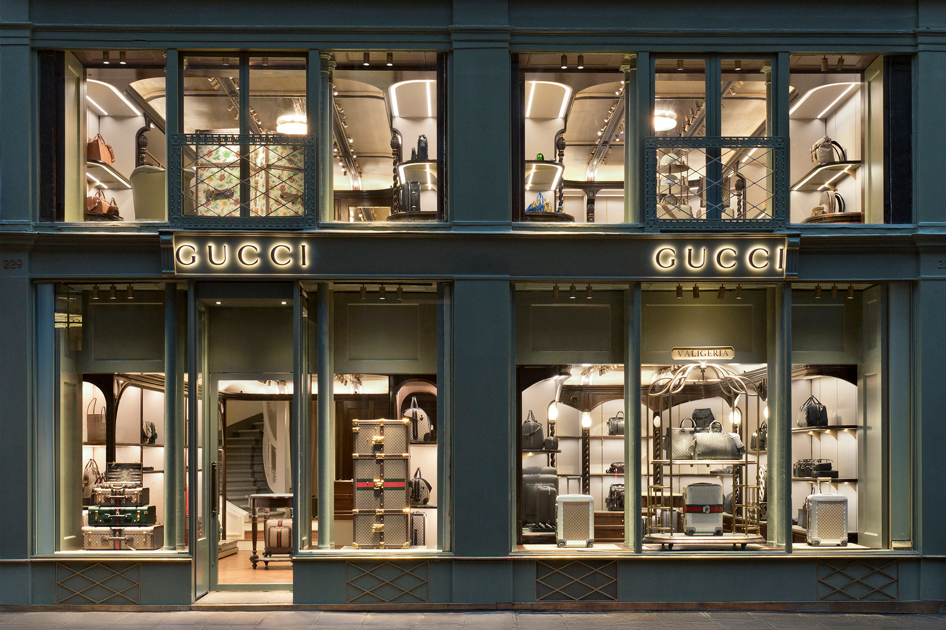 imagen 1 de La primera tienda de maletas de Gucci está en París.