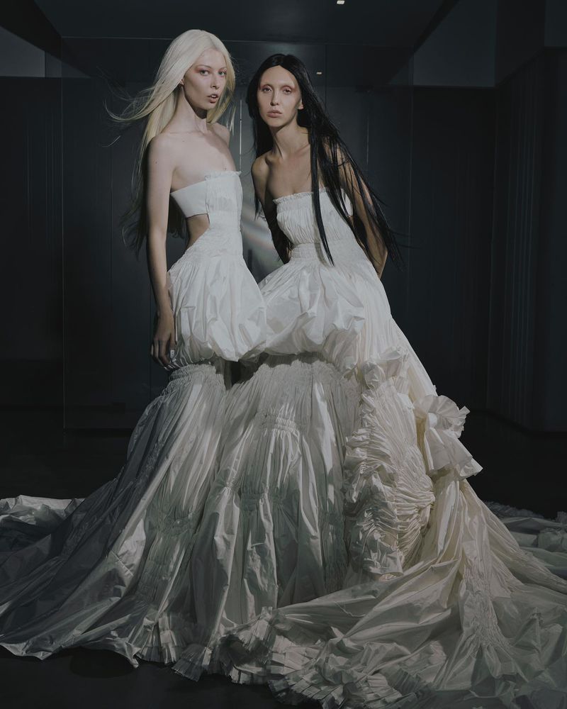 imagen 18 de Las espectaculares novias de alta costura de Vera Wang.