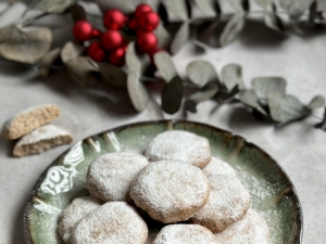 Paufeel nos enseña a preparar polvorones sin gluten ni azúcar.
