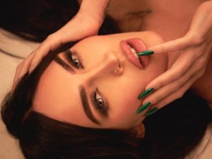 Te vas a enamorar de las uñas de Megan Fox.