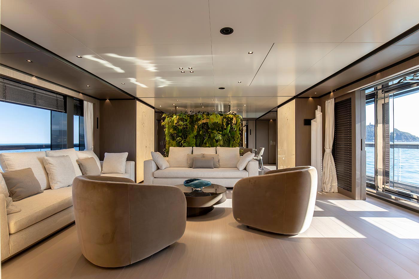 imagen 2 de Panam Yacht es el nuevo yate de lujo y Baglietto.