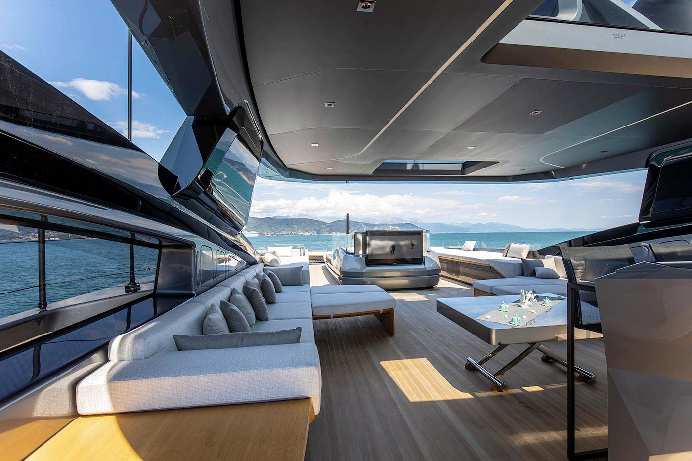 imagen 7 de Panam Yacht es el nuevo yate de lujo y Baglietto.