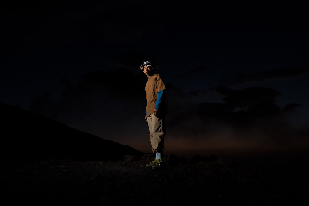 imagen 16 de Carhartt presenta su colección más viajera y senderista en las faldas del monte Etna.