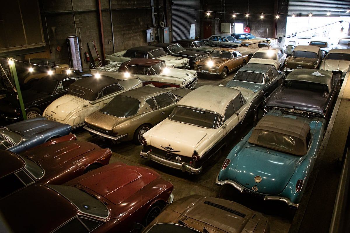 imagen 9 de Palmen Barn: sale a subasta una sorprendente colección de coches.
