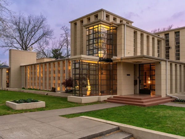 Se vende una casa diseñada por Frank Lloyd Wright en Tulsa.