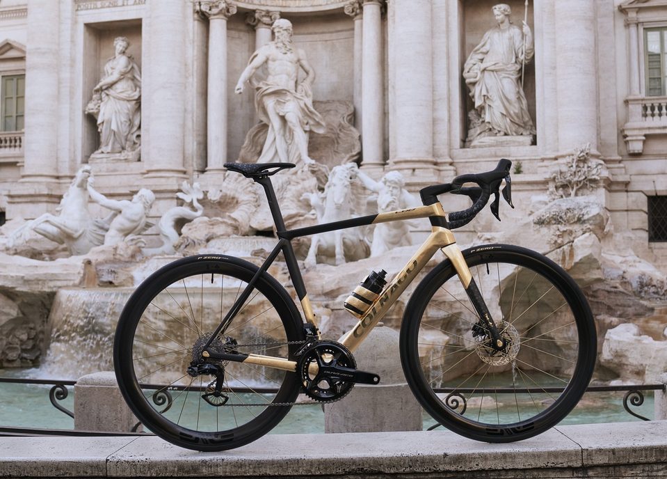 imagen 9 de Colnago Gioiello Numero 1, la espectacular bicicleta homenaje al 106 aniversario del Giro de Italia.