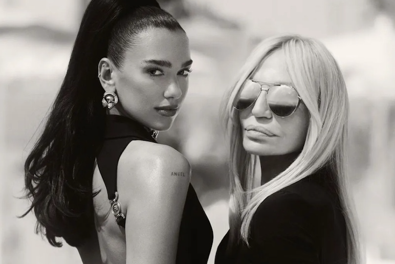 imagen 8 de Dua Lipa y Donatella Versace.