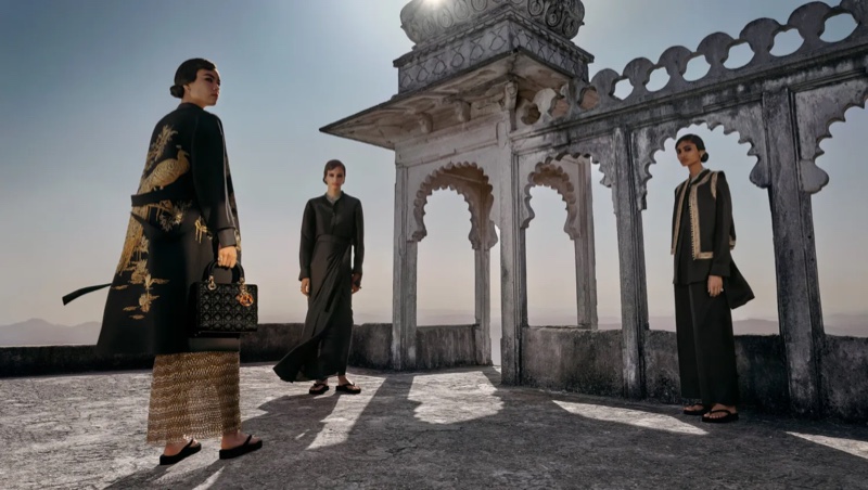 imagen 2 de El otoño de Dior se inspira en los ricos textiles de la India.