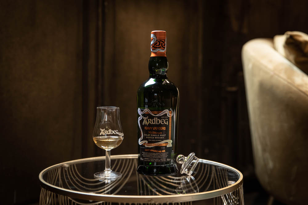 imagen 5 de Ardbeg Heavy Vapours, un whisky en edición limitada para celebrar el Ardbeg Day.