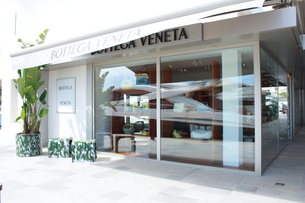 imagen 2 de Fendi y Bottega Veneta se instalan en la Marina Ibiza.