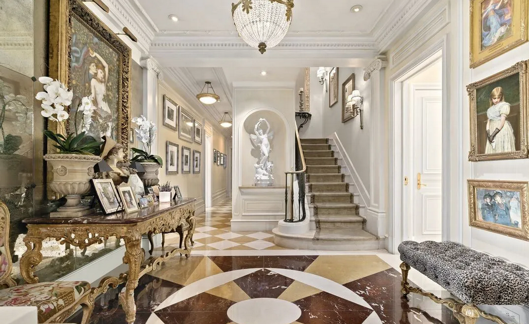 imagen 13 de Rod Stewart vende su espectacular mansión en Beverly Hills.