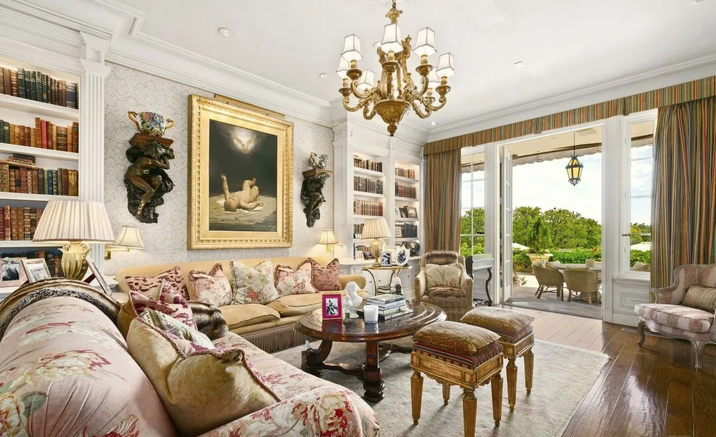 imagen 29 de Rod Stewart vende su espectacular mansión en Beverly Hills.