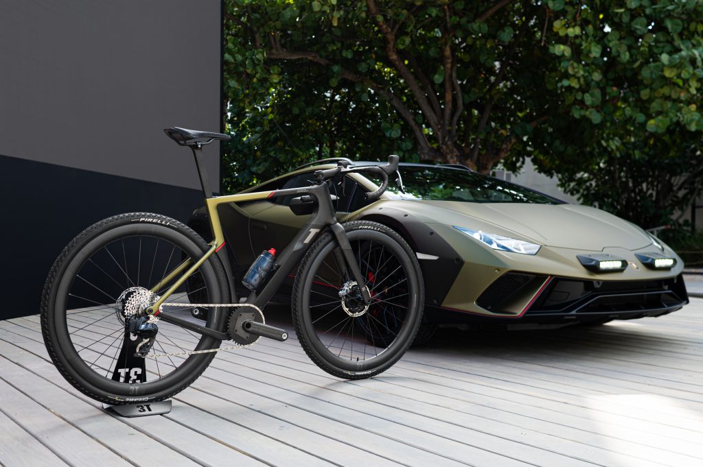 imagen 1 de Racemax y Strada x Automobili Lamoborghini: dos bicicletas como un par de lambos.