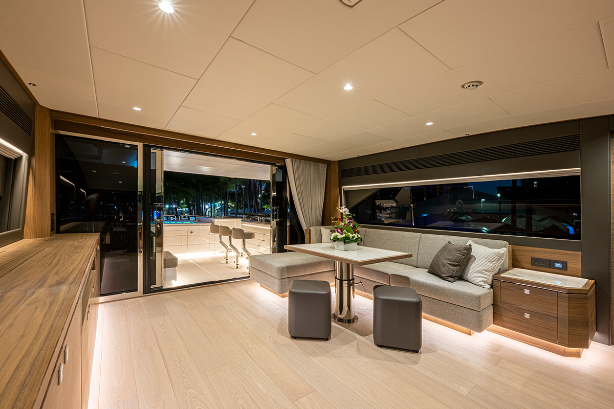 imagen 18 de Así es el interior del Issimo de Horizon Yachts.