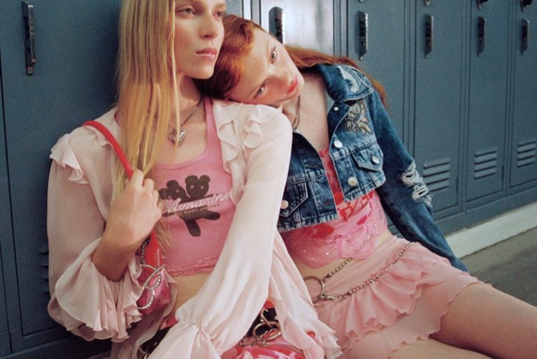 imagen 2 de Heaven by Marc Jacobs x Blumarine: una colaboración muy juvenil, muy rosa, muy denim… muy femme.