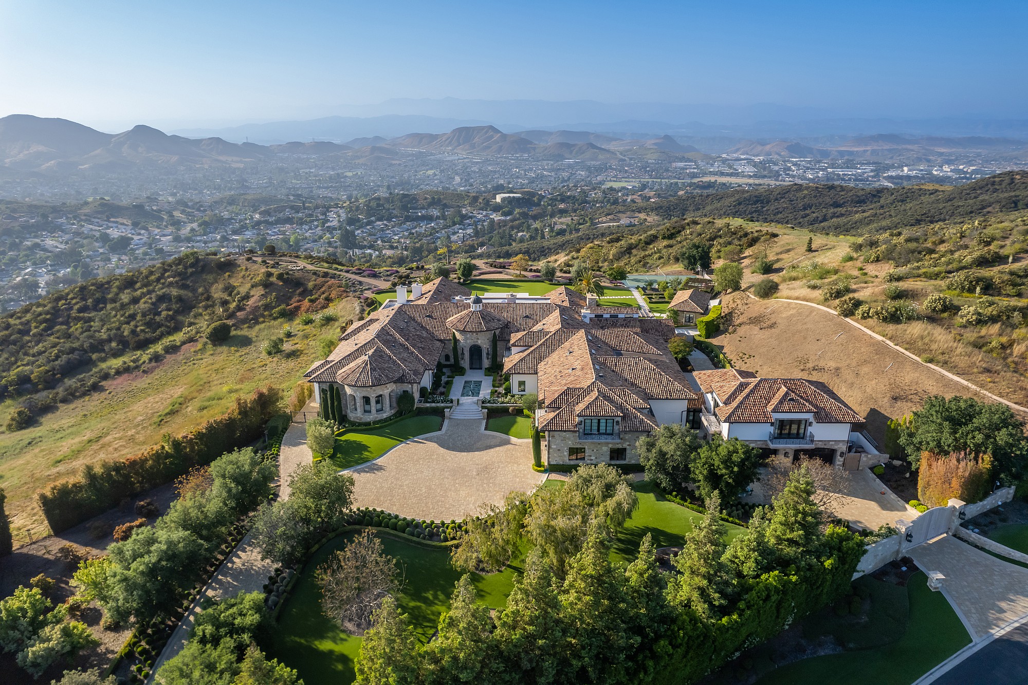 imagen 17 de John Fogerty vende su casa en Hidden Valley por 20 millones de dólares.