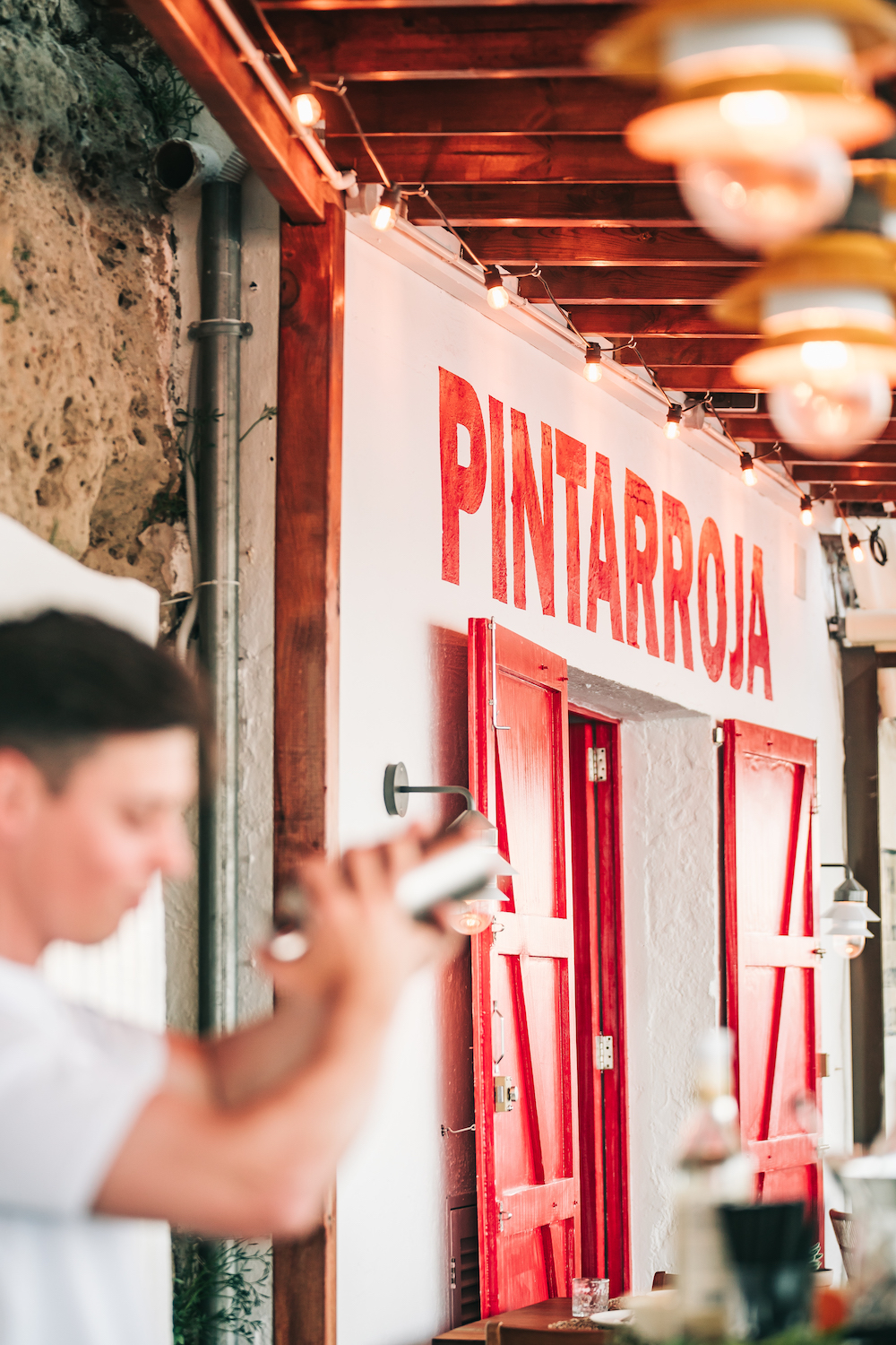 imagen 12 de Pintarroja, un nuevo restaurante menorquín.