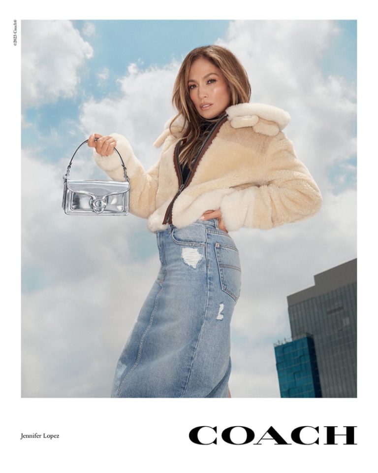 imagen 4 de Jennifer López, el cielo de Nueva York y los mini bolsos de Coach.