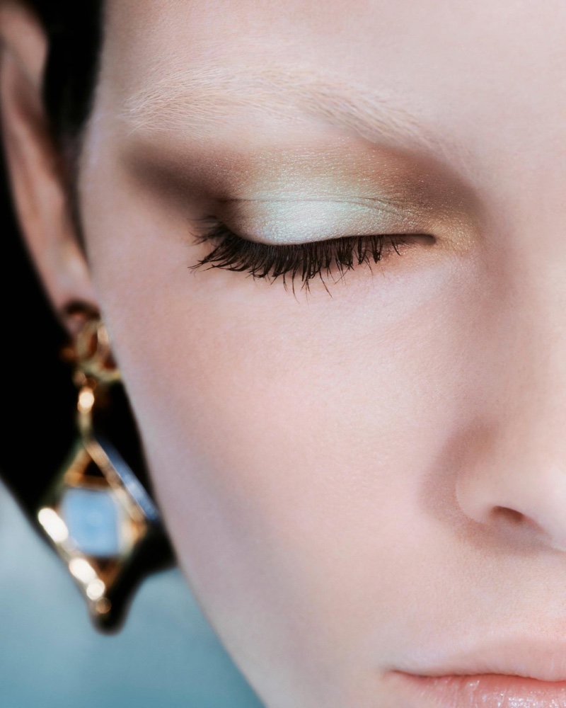 imagen 6 de Les 4 Ombres Byzance: las sombras de ojos en tonos joya de Chanel.