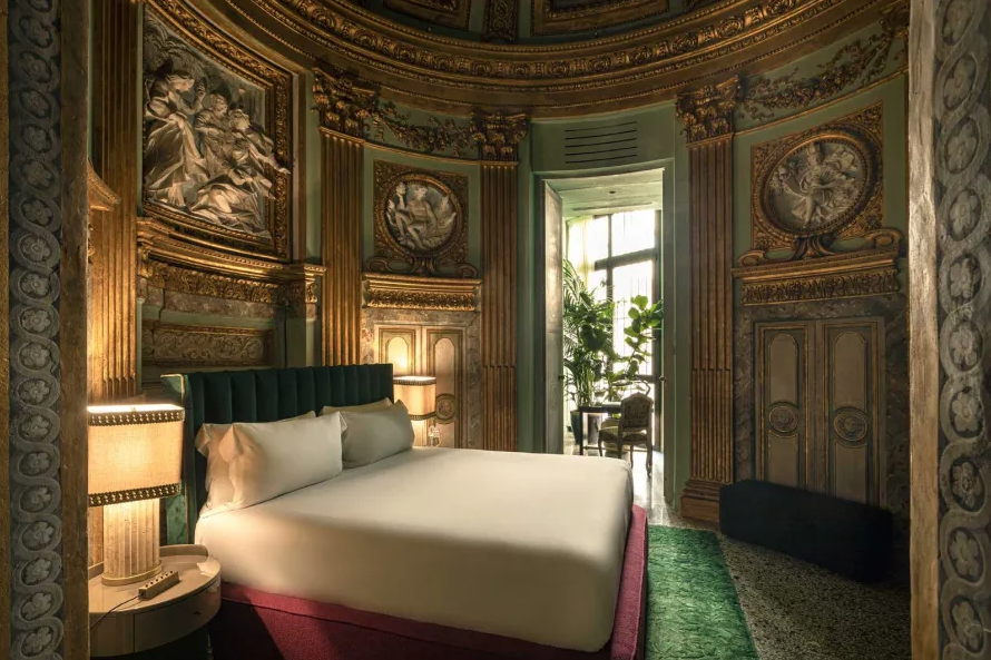 imagen 5 de Palazzo Vilon: dormir en Roma como un miembro de la familia Borghese.