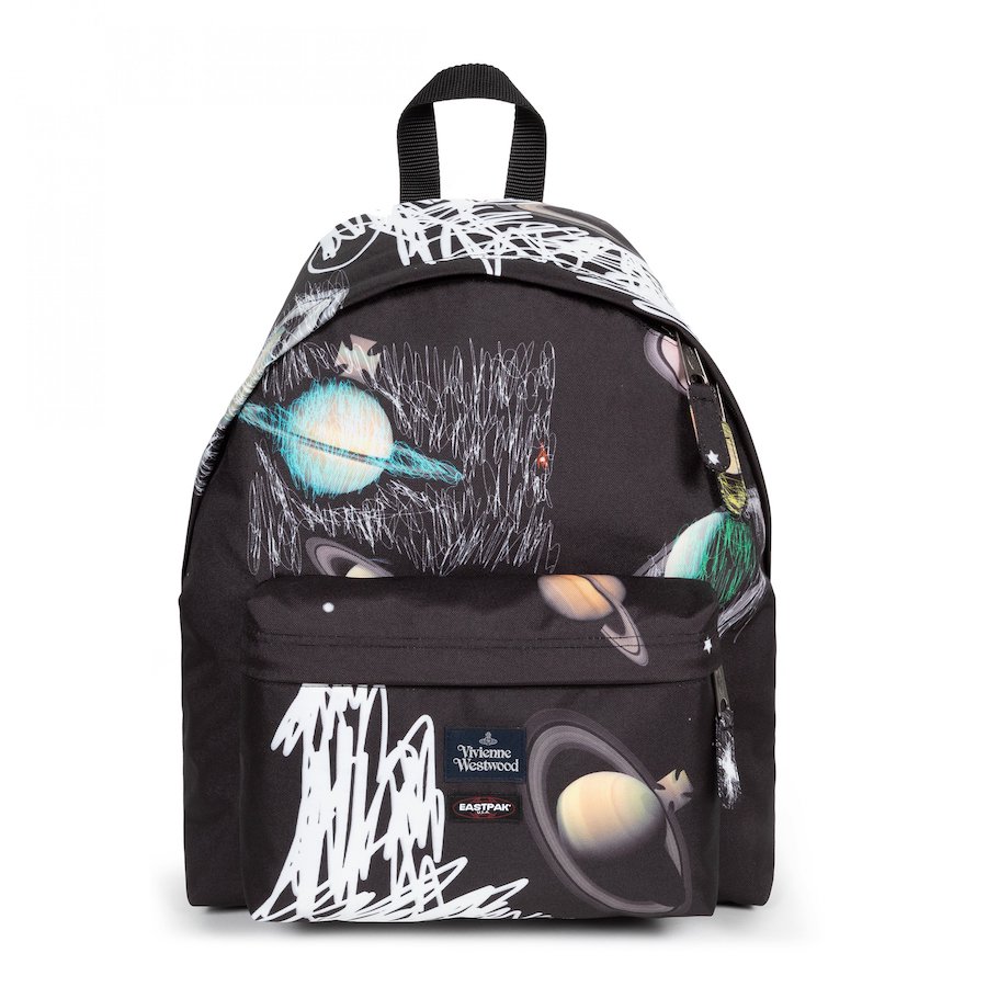 imagen 14 de Vivienne Westwood x Eastpak: una colección de bolsas y mochilas espaciales.