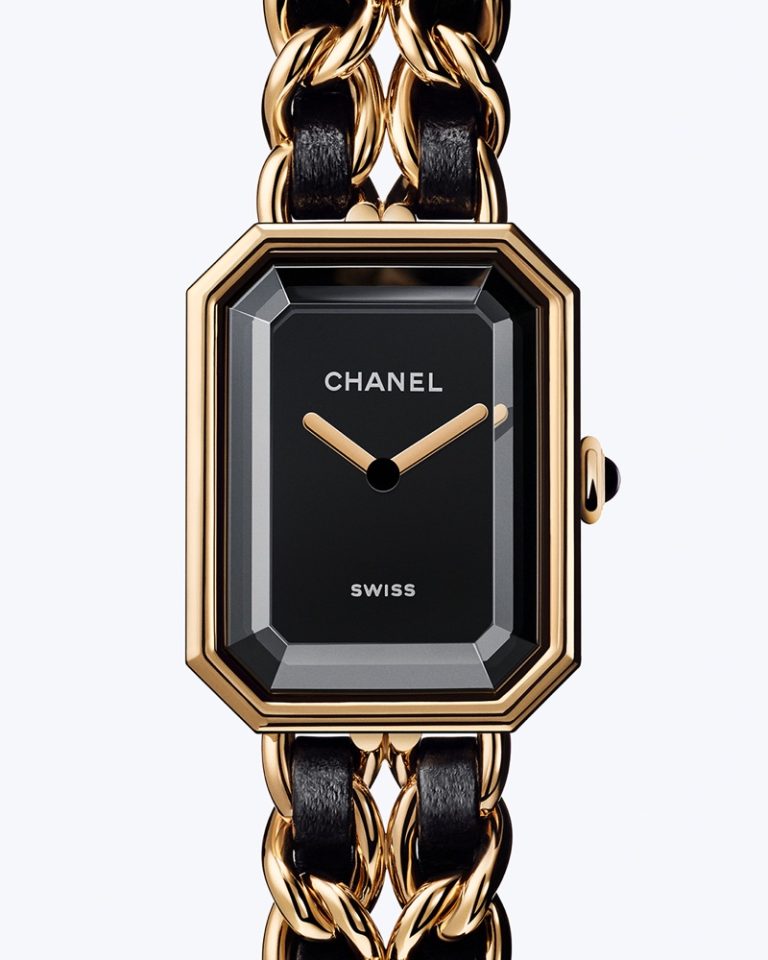 imagen 7 de Lily-Rose Depp luce el reloj Première Édition Originale de Chanel.