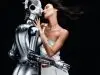 Yo Robot. Marc Jacobs y Bella Hadid.