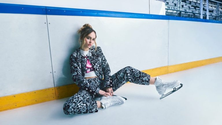 imagen 5 de Chanel Coco Neige 2023… y a patinar.