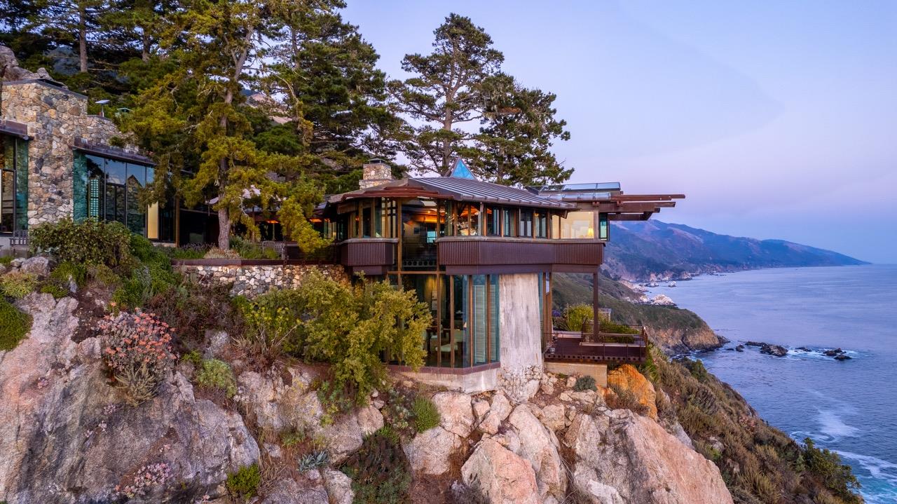 imagen 5 de Taktsang Big Sur: se vende la casa californiana inspirada en el famoso ministerio budista de Buthan.