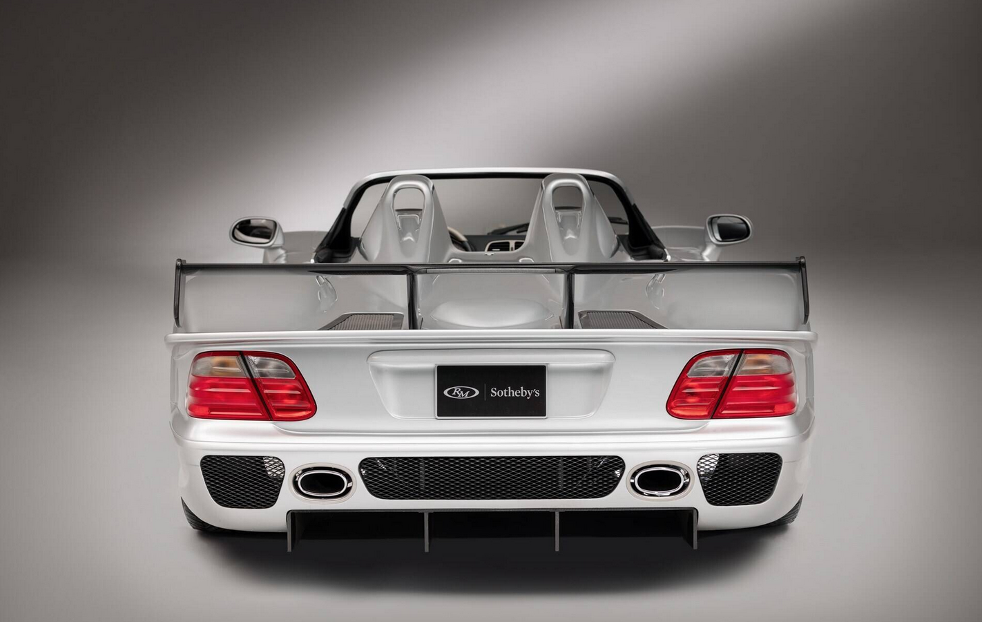 imagen 6 de 2002 Mercedes-Benz CLK GTR Roadster: a subasta un Mercedes como un Ferrari (o algo así).