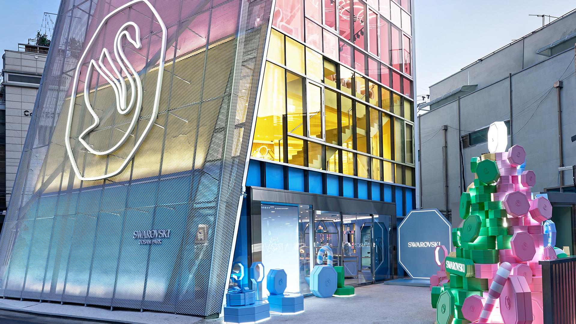 imagen 1 de Así de espectacular es la nueva boutique Swarovski en Seúl.