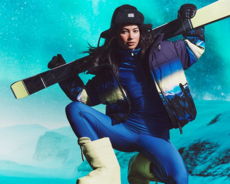 imagen 3 de DKNY nos anima a esquiar entre auroras boreales.