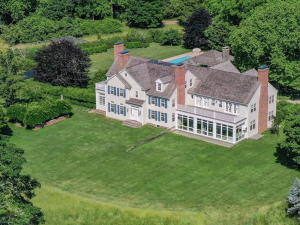 Alec Baldwin rebaja dramáticamente el precio de venta de su casa…