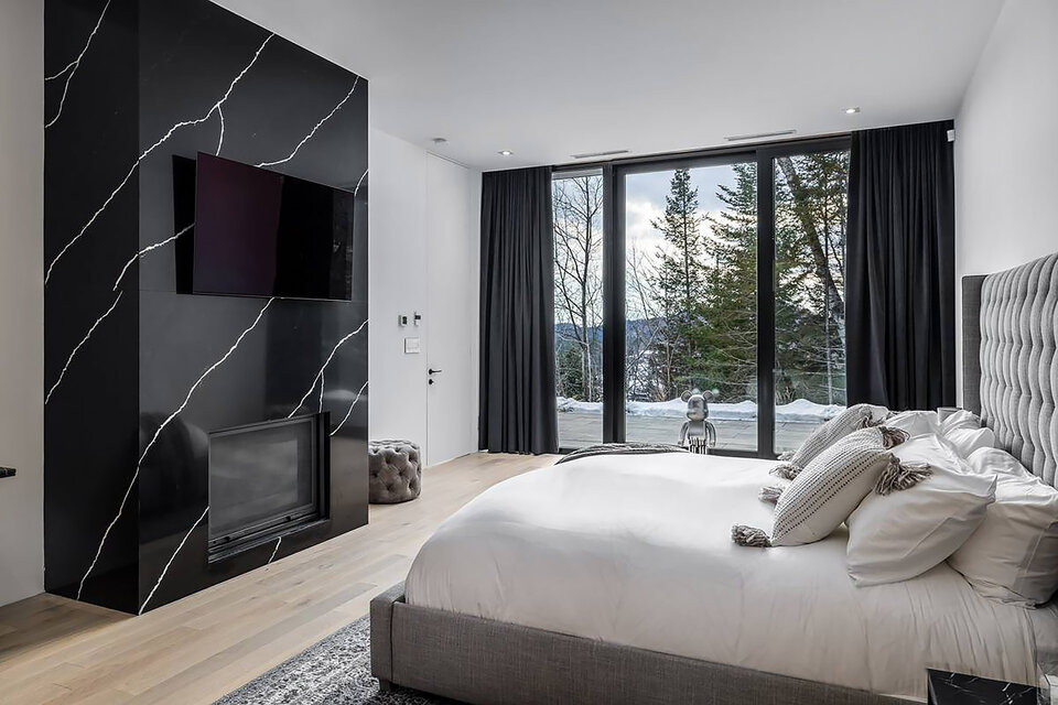 imagen 4 de Estérel Penthouse, un refugio de montaña y nieve al más puro estilo Philippe Starck.