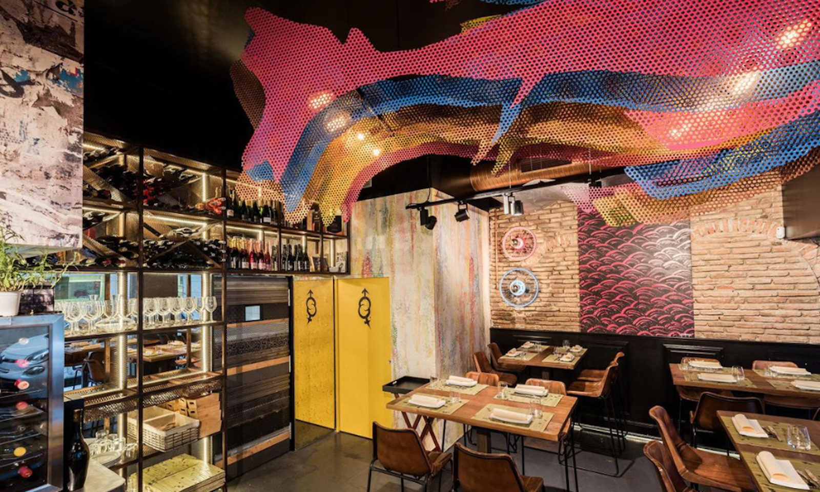 imagen 11 de La Antxoeta, un restaurante la mar de artístico.