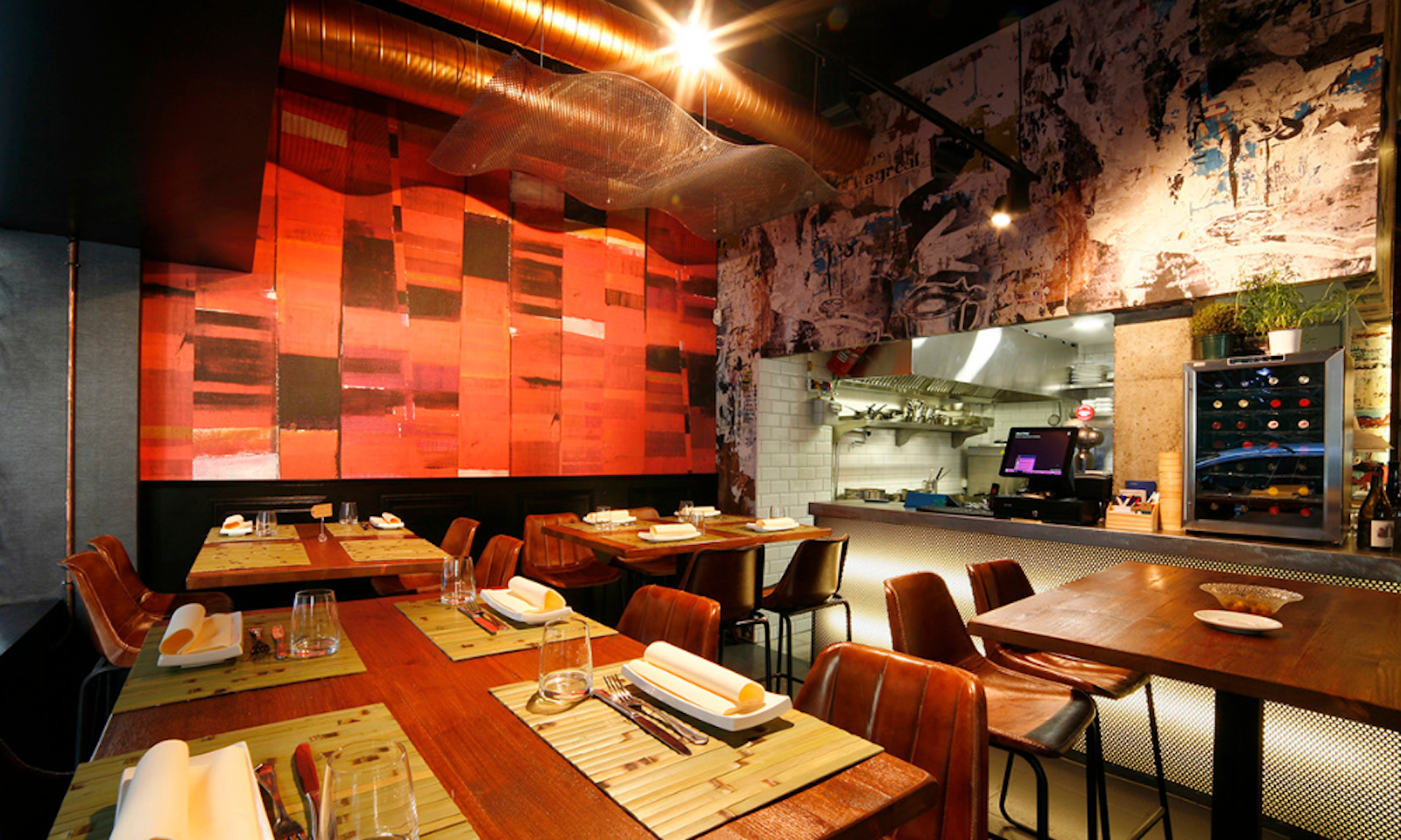 imagen 14 de La Antxoeta, un restaurante la mar de artístico.