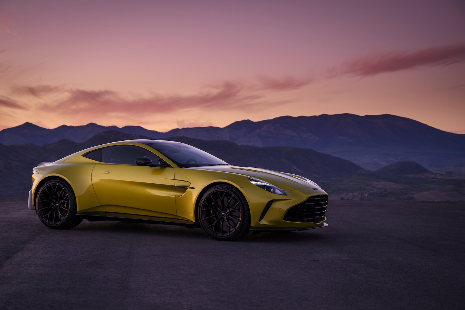 imagen 6 de Así es el nuevo Vantage de Aston Martin.