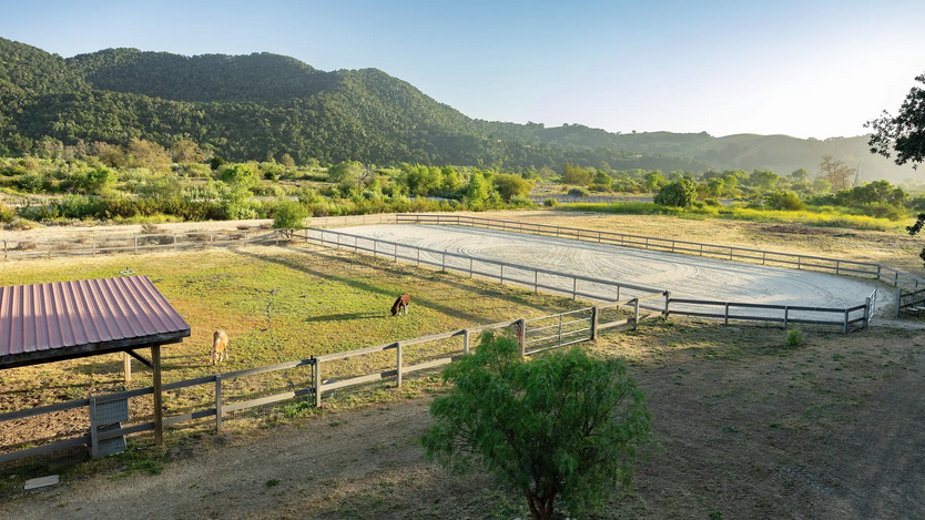 imagen 28 de Se vende la que fuera la casa (y el rancho) de Olivia Newton John.